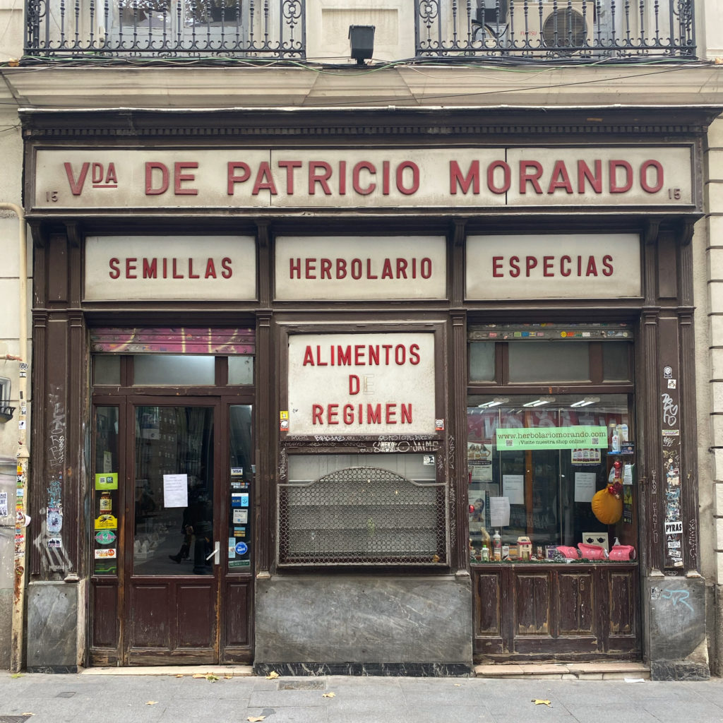 architoursmad fachada comercio tradicional architour lavapiés