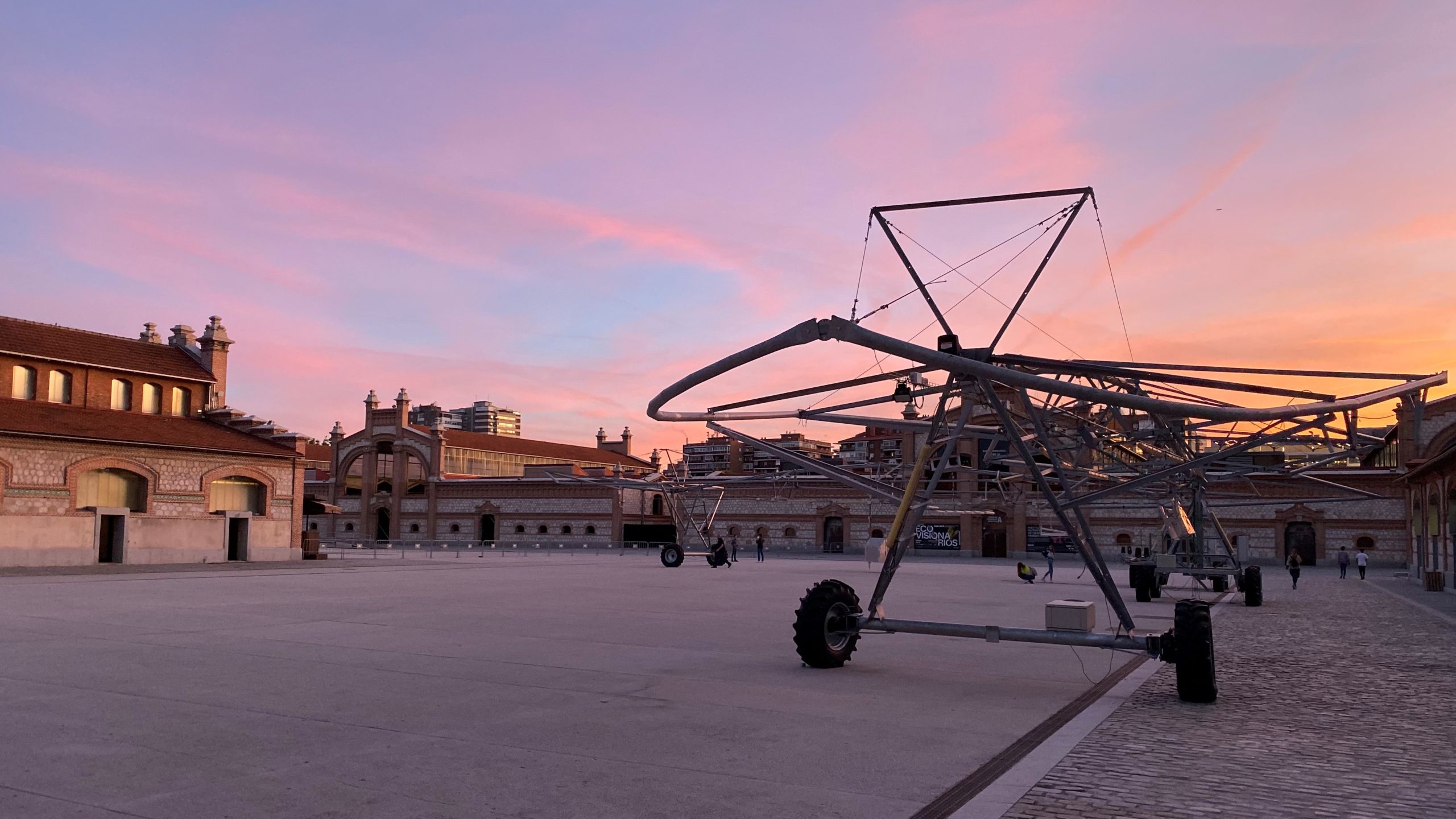 PLAZA MATADERO ESCARAVOX ANDRÉS JAQUE
Tour en bici por Madrid Río