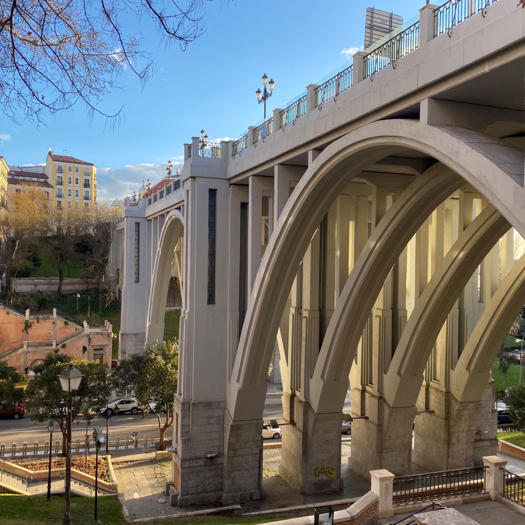 viaductor de segovia en tour por madrid histórico